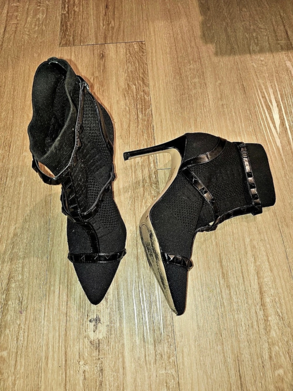 Jessica Simpson Black Studded Pointed-Toe Heels US 9M